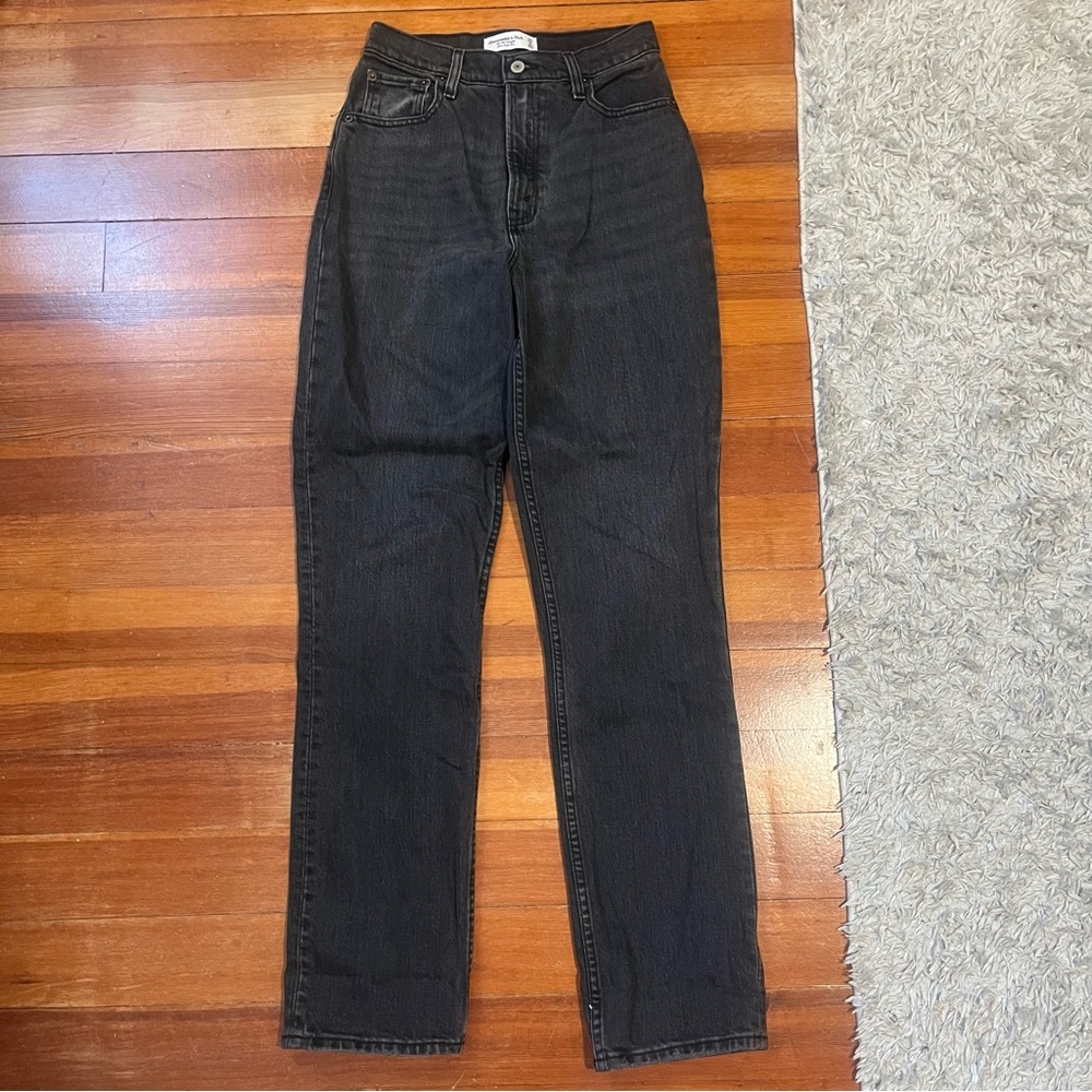 Abercrombie 90s Straight Ultra High Rise Curve Love 25L / 0L